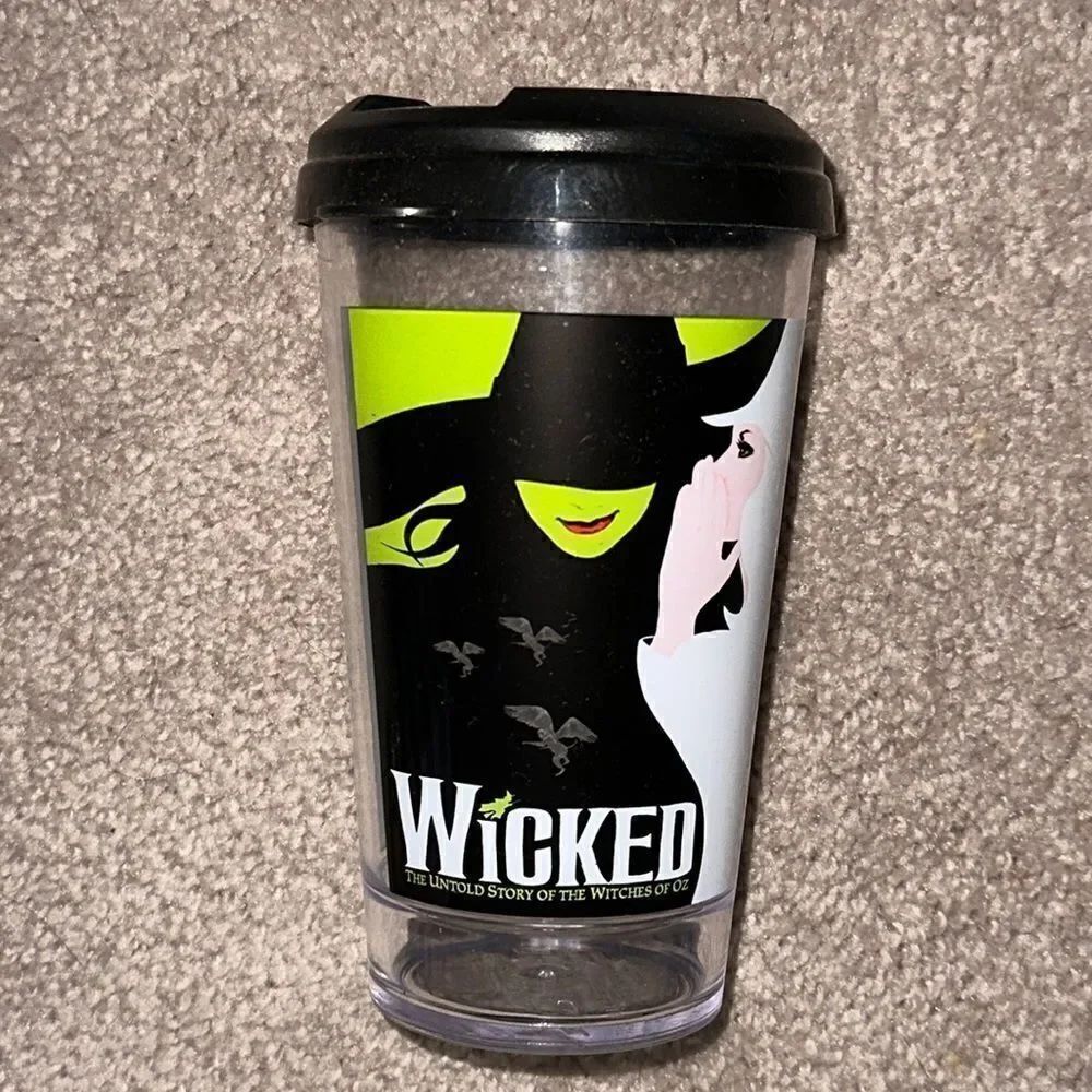 New Lika Cup from “Wicked”!